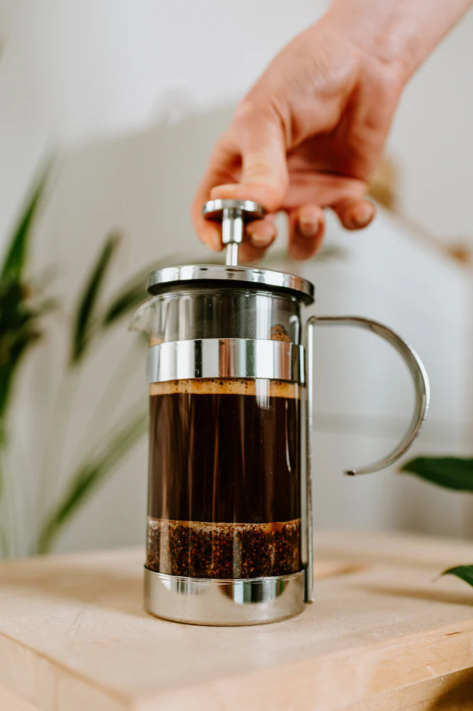 French Press demleme adımı 3