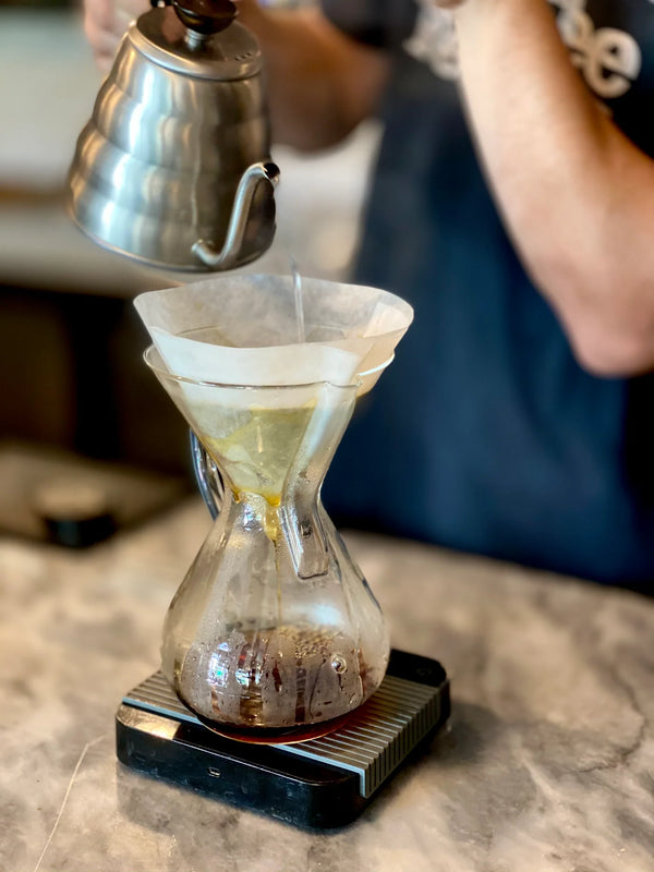 Chemex demleme adımı 2